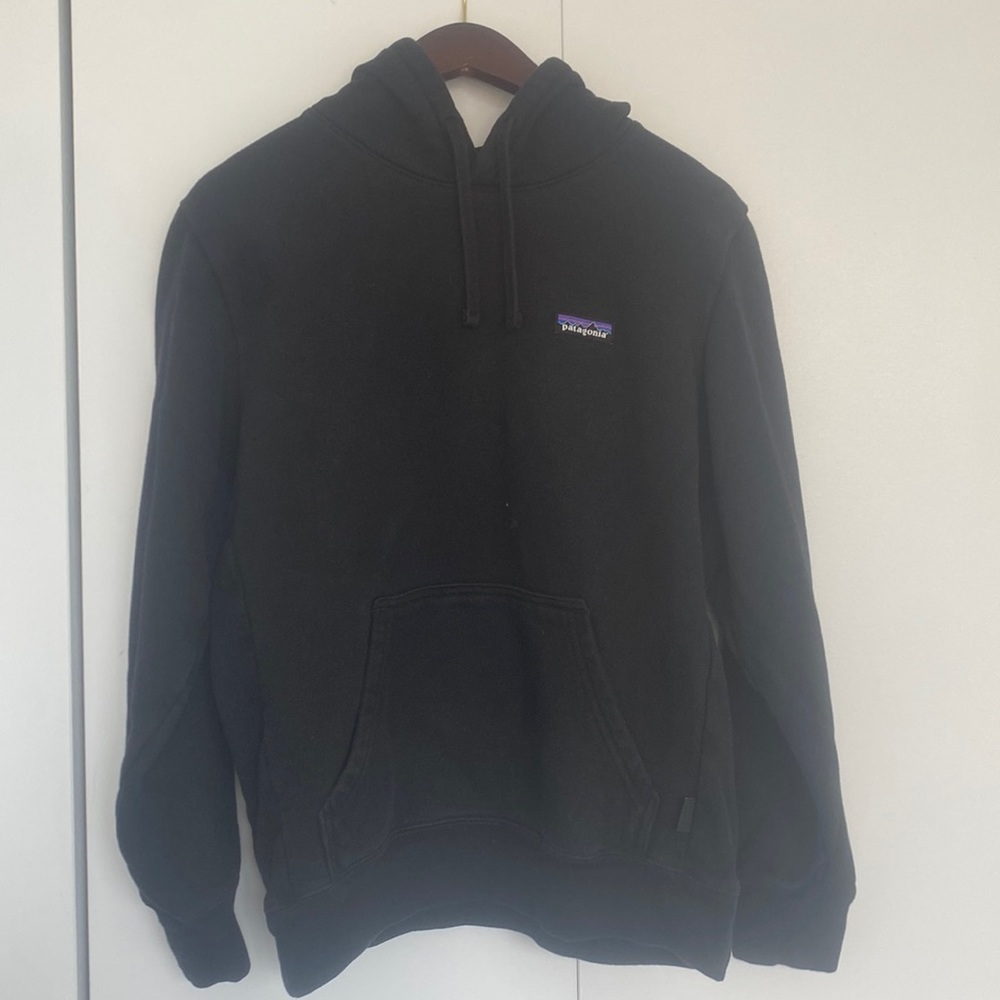 Black Patagonia Small sweatshirt